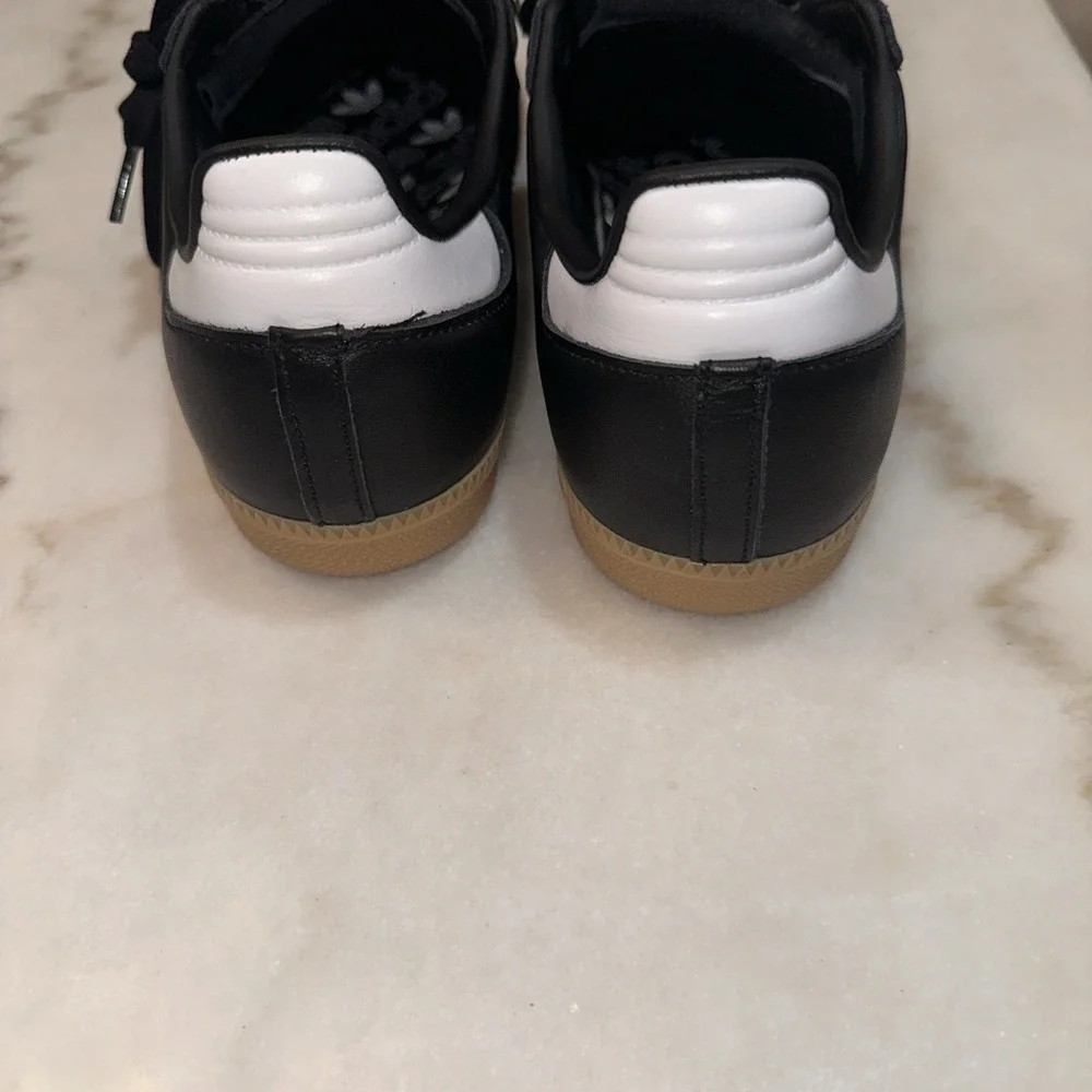 Adidas NWT  SAMBA Originals  Women Shoe Sneakers Fast Shipping IG2010 Size 8.5
